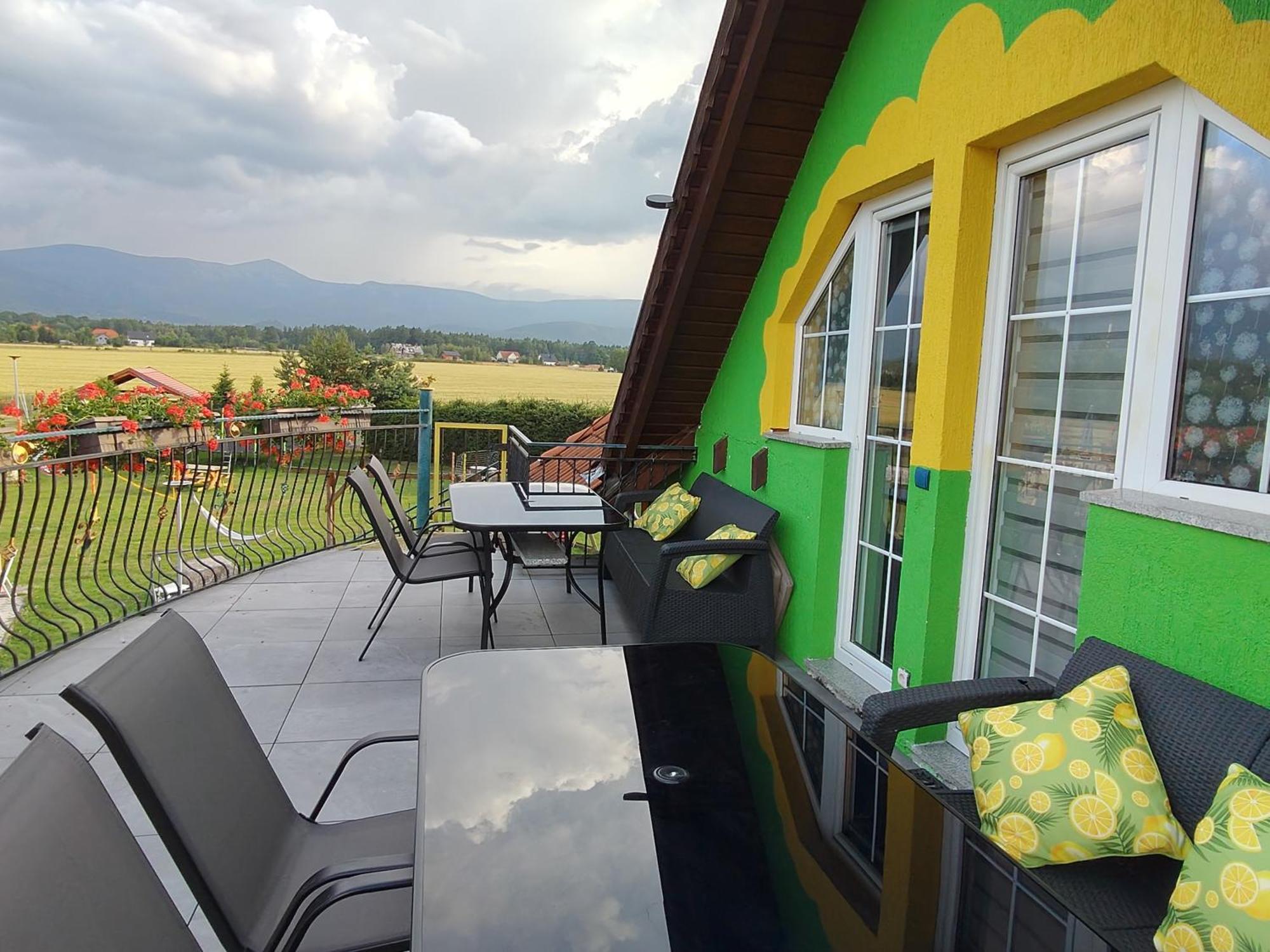 Willa Kolorowa Chata 6 Km Od Karpacza Mysłakowice Zimmer foto